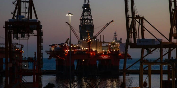 Barclays oil and gas financing