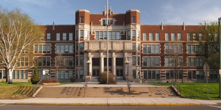 Top Benefits of Using Asset Tracking Software in Schools and Districts