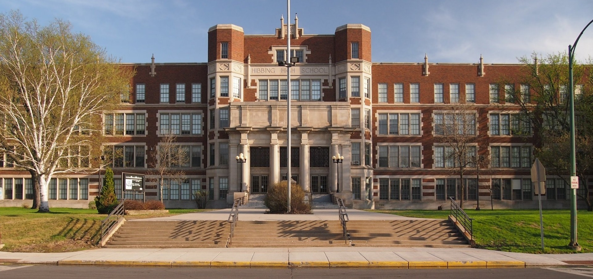 Top Benefits of Using Asset Tracking Software in Schools and Districts