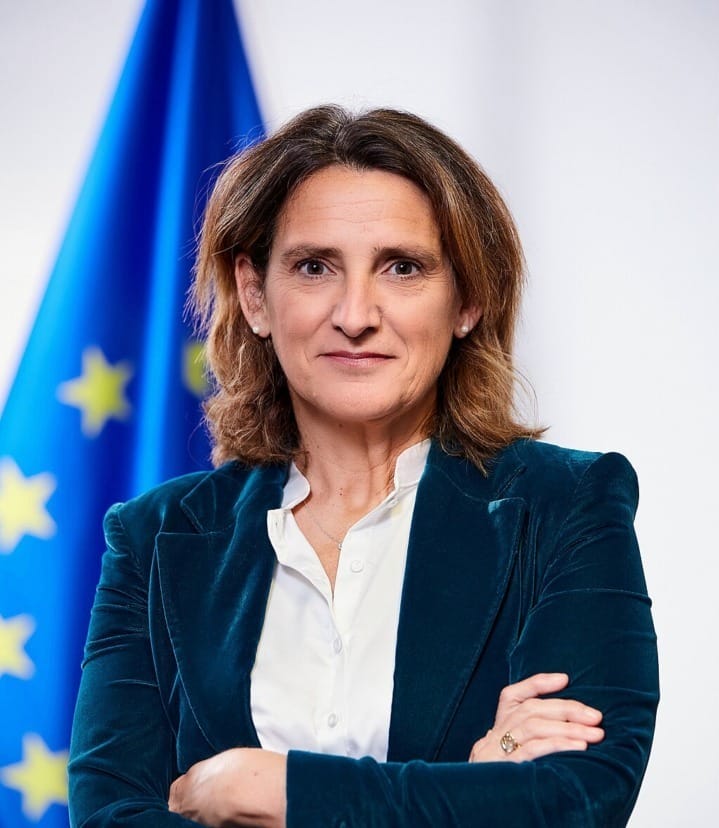 ESG news regarding EU green finance debate, US firms under investigation, tokenized real estate surge, EU energy savings