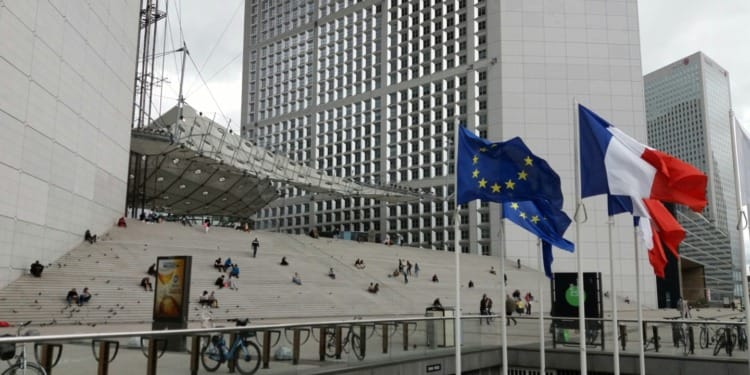 Trump Orders French Companies to Comply with Anti-DEI Policies