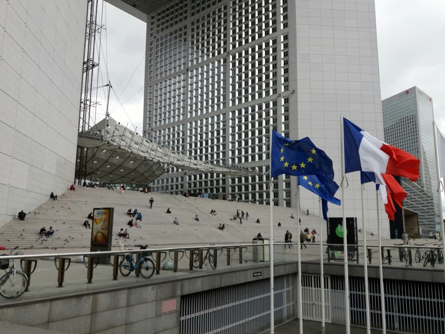 Trump Orders French Companies to Comply with Anti-DEI Policies