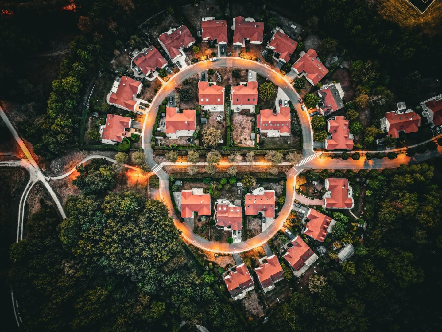 Hottest sustainable real estate trends including Proptech, Sustainable infrastructure and Climate resilience