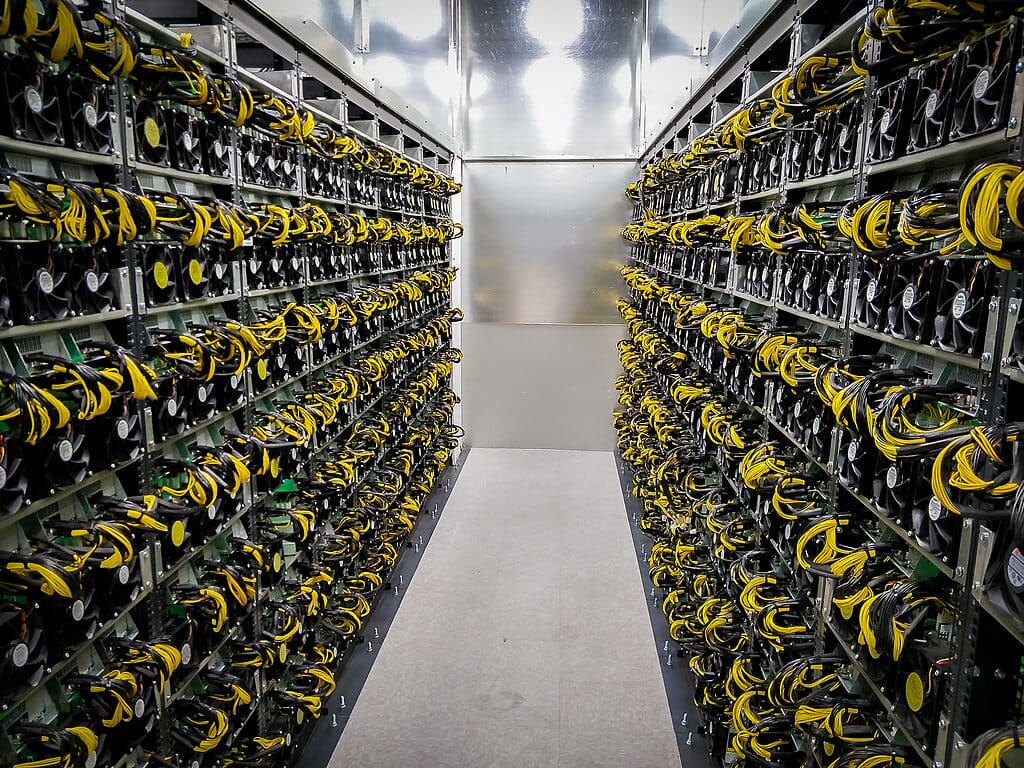 Supercomputers used to mine bitcoins 