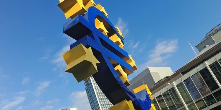 ESG news regarding eurozone growth stalls, Novo Nordisk ends Hims and Hers deal, Fiserv launches stablecoin, Octopus Energy to launch solar project for Ukraine