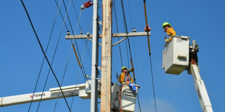 ESG news regarding AI sends US power market costs record high, JPMorgan leads carbon credit loan, Enbridge and Meta announce solar projects, EU to dilute environmental laws