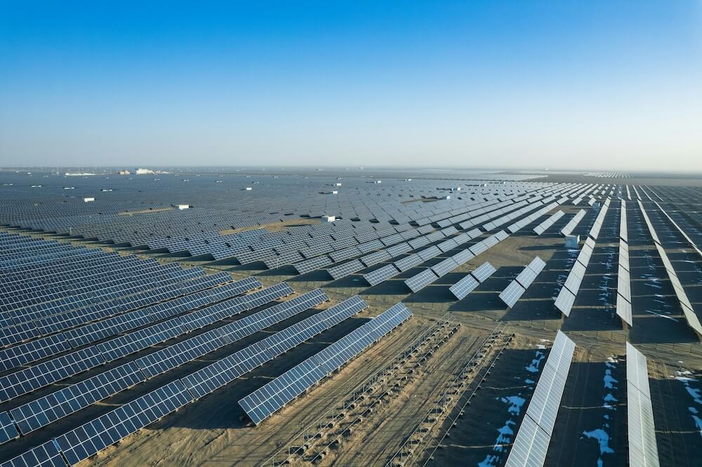 China Accounts For 74% of Global Solar and Wind Projects