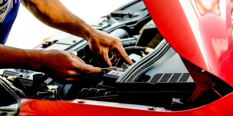 Circular Economy on Wheels: What to Look for When It’s Time to Replace Your Car Battery