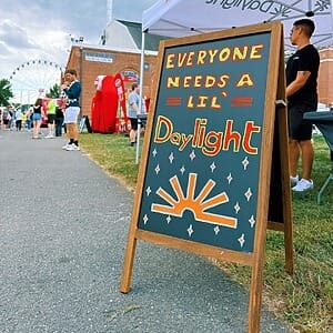 Daylight Advertisement Stand