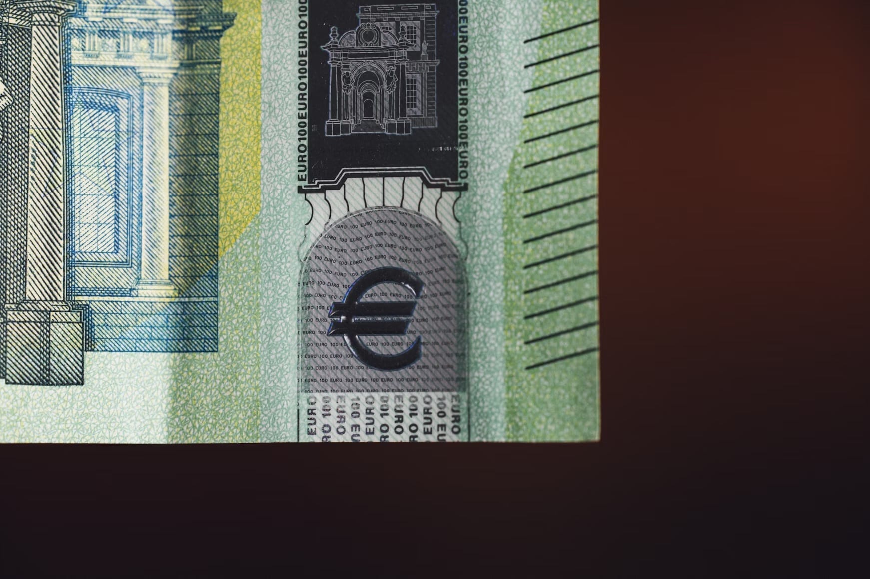 ESG news regarding State Street leaves NZAM in the U.S., remains in Europe and UK. Aerial view of Heineken’s Vialonga Brewery with new solar arrays and heat battery building European Court of Human Rights says future oil and gas projects must assess full, global climate impacts before permits. Farmer bundles bright orange marigolds in a canal-side field near Mexico City