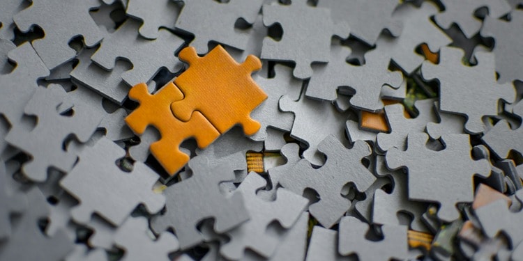 ESG News regarding the GHG Protocol and ISO harmonisation effort, new SBTi pathways for the chemical sector, the EU’s permanent ban on Russian gas, and the OECD warning of rising economic risks