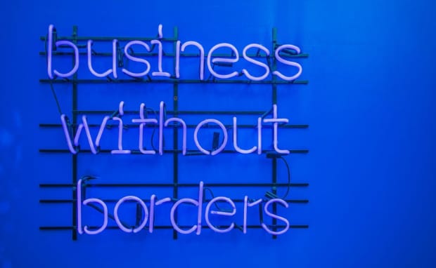 Business without borders, a neon sign