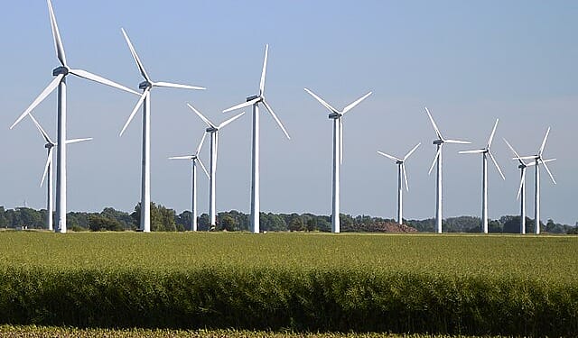 ESG News regarding China’s wind power strategy, global renewable energy leadership, U.S. criticism at Davos, and the future of low-carbon energy cooperation