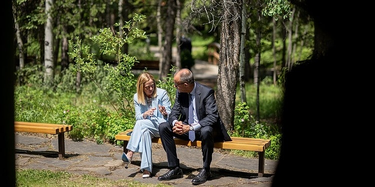 ESG news regarding the new right in the EU, Volkswagen's passion for green power, the new crypto act and Air India.