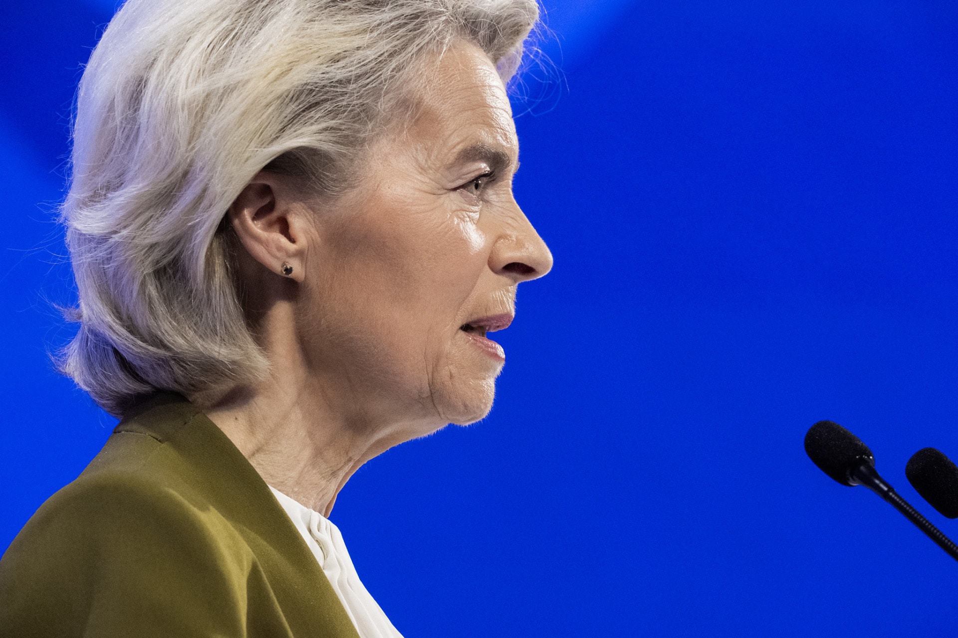 ESG news regarding a new EU initiative that lets companies operate seamlessly across all EU member states, U.S. and India reaching major trade deal after tariff reductions, Spain fining Repsol €20.5 million for unfair fuel pricing practices, and Ørsted’s $7 billion Sunrise Wind project being cleared to resume construction.