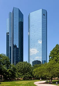 Deutsche Bank issues its first green bond under the EuGB “gold standard”