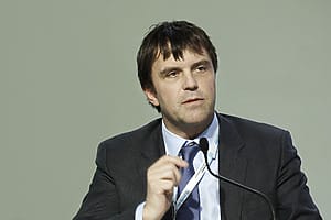 ESG news regarding Trump’s planning first new U.S. oil refinery in 50 years backed by Reliance Industries, UK’s net-zero 2050 goal costing far less than critics claim, IEA proposing record oil release to ease global prices, and Elon Musk’s xAI being approved to run methane turbines despite opposition.