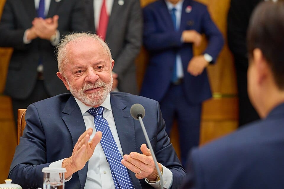 ESG News covering Brazil’s $50B sustainable investment plan, China’s climate-focused Five-Year Plan, EPA greenhouse gas reporting delay, and Italy’s challenge to EU carbon pricing